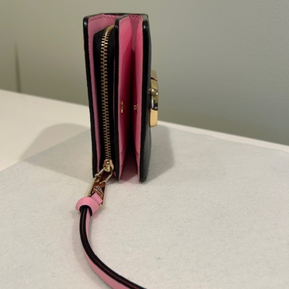 Marc Jacobs Snapshot Mini Compact Wallet, Leather- Excellent Condition - Picture 6 of 6